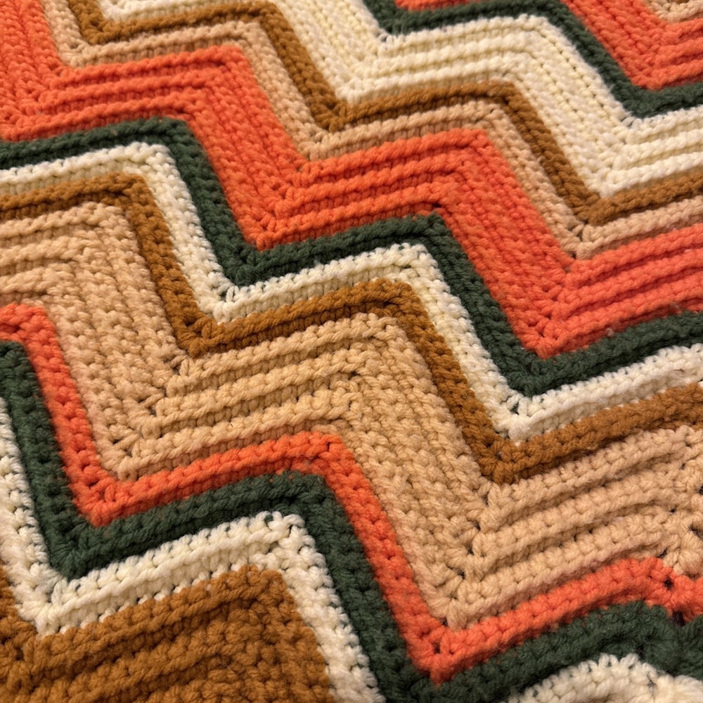 Vintage Crocheted Afghan Throw Blanket Zig Zag Chevron Granny Boho 80" x 40" - Picture 4 of 6